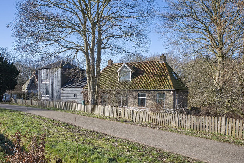 Hemelum, De Maren 30