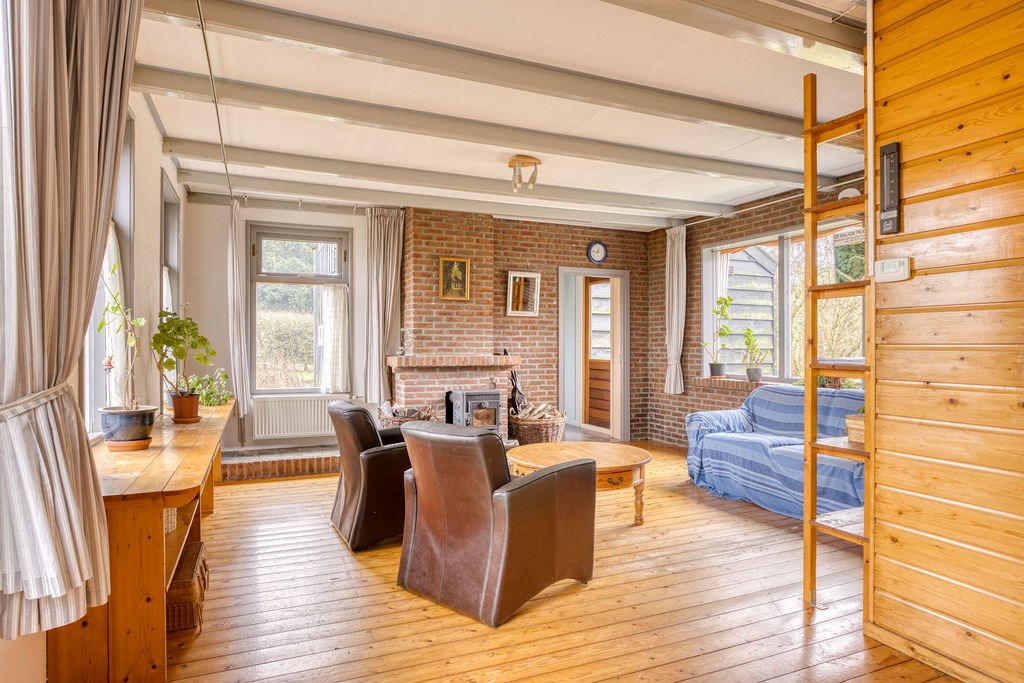 Hemelum, De Maren 30