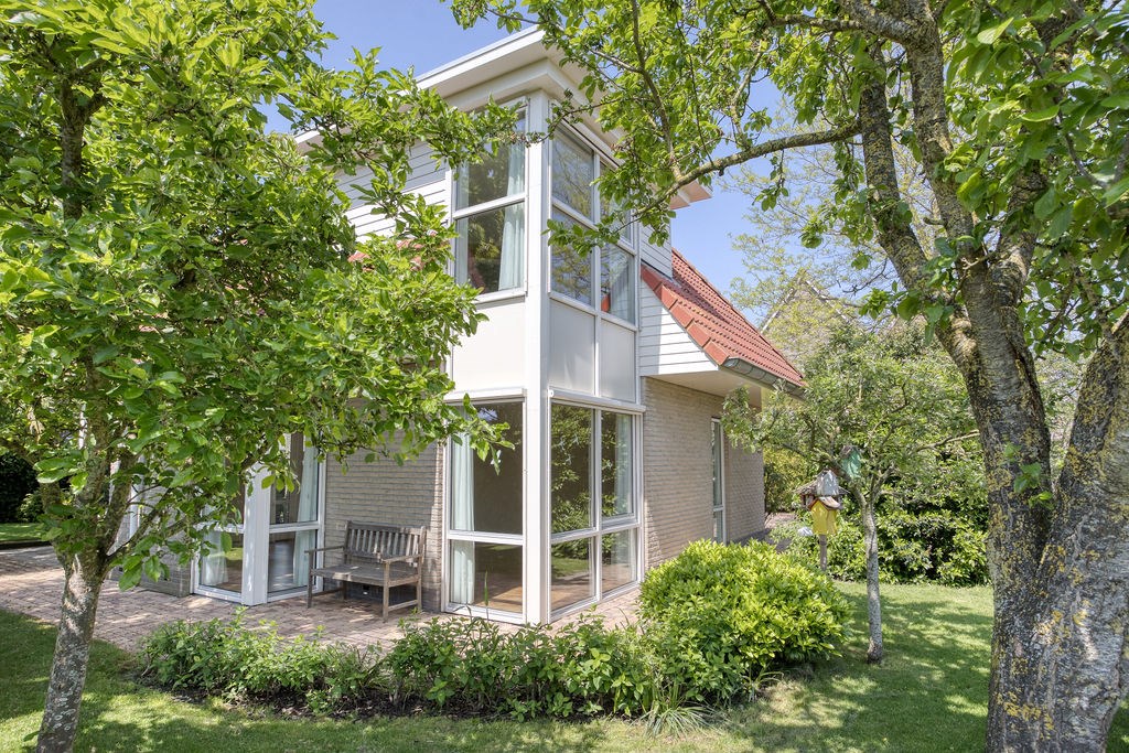 Echtenerbrug, De Petten 38