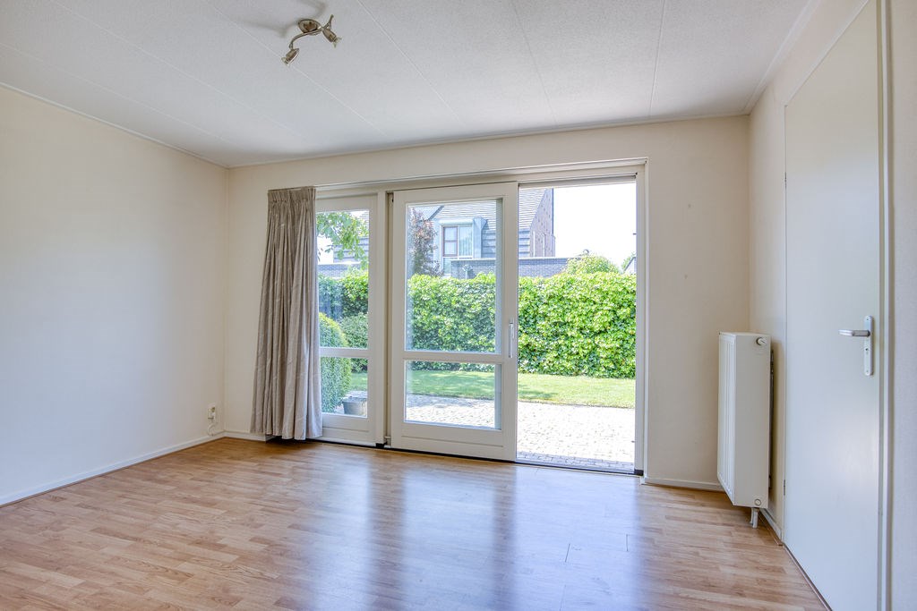 Echtenerbrug, De Petten 38