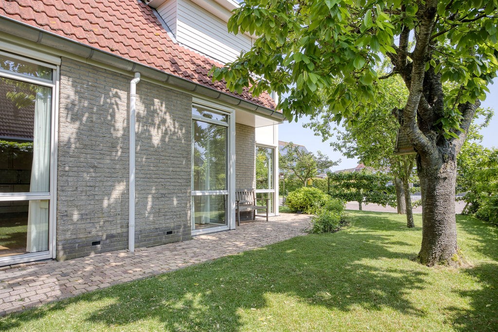 Echtenerbrug, De Petten 38