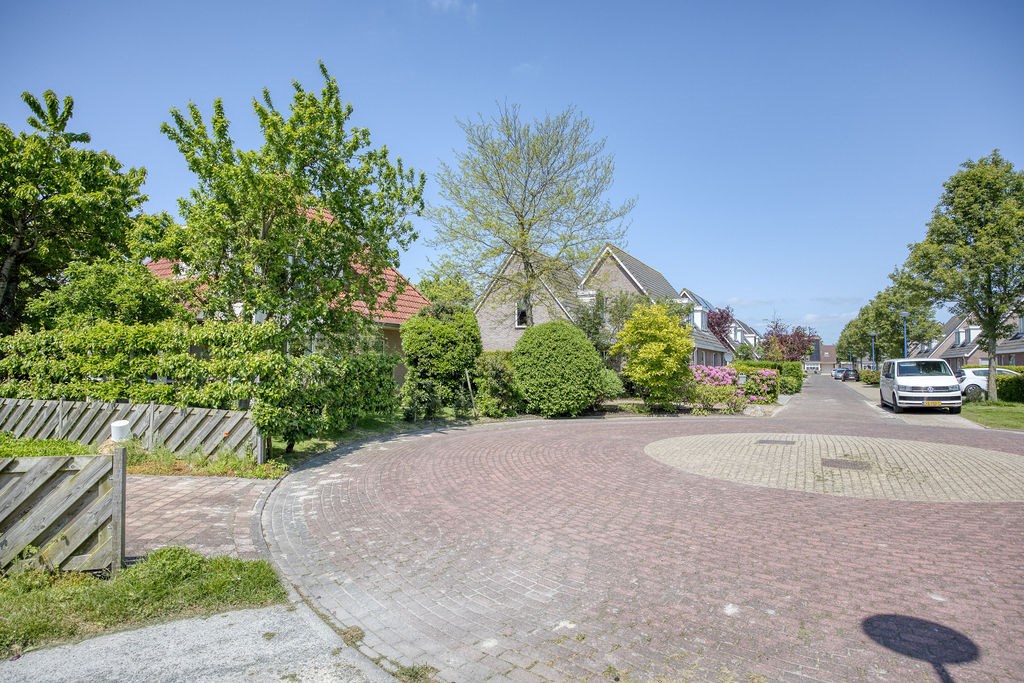 Echtenerbrug, De Petten 38