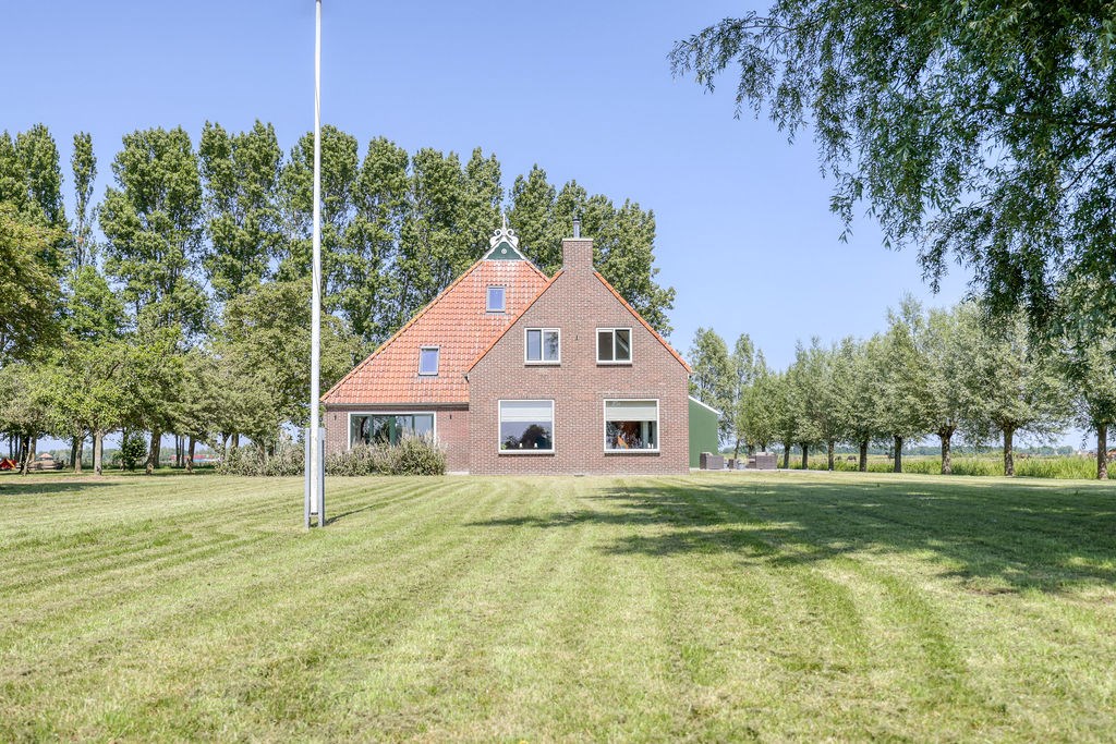 Tjerkgaast, Strjitwei 14