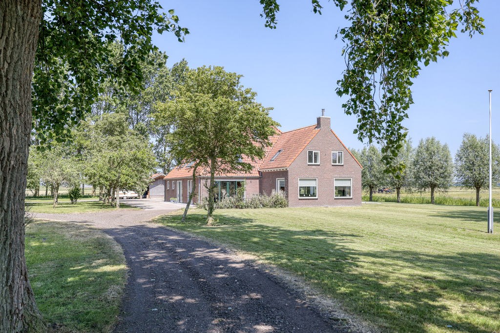 Tjerkgaast, Strjitwei 14