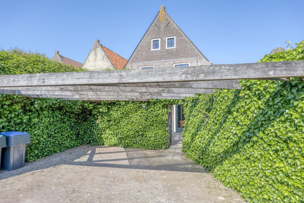 Sloten, Voorstreek 113