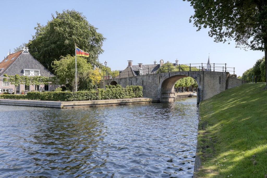 Sloten, Voorstreek 113