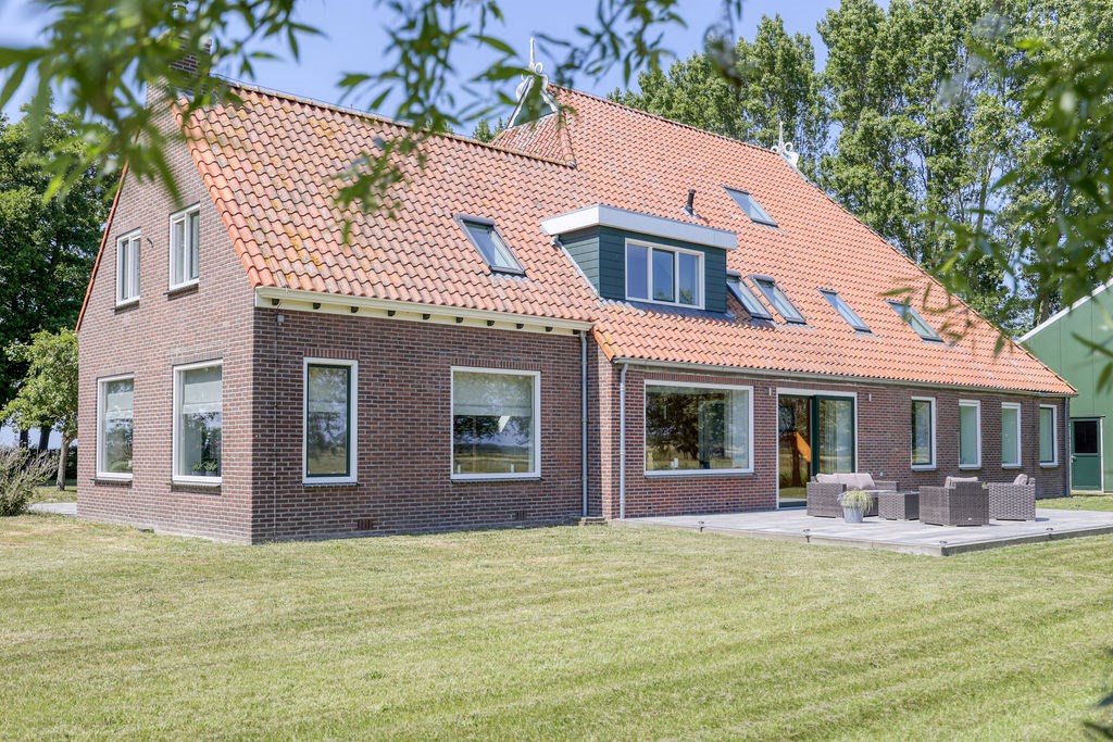 Tjerkgaast, Strjitwei 14