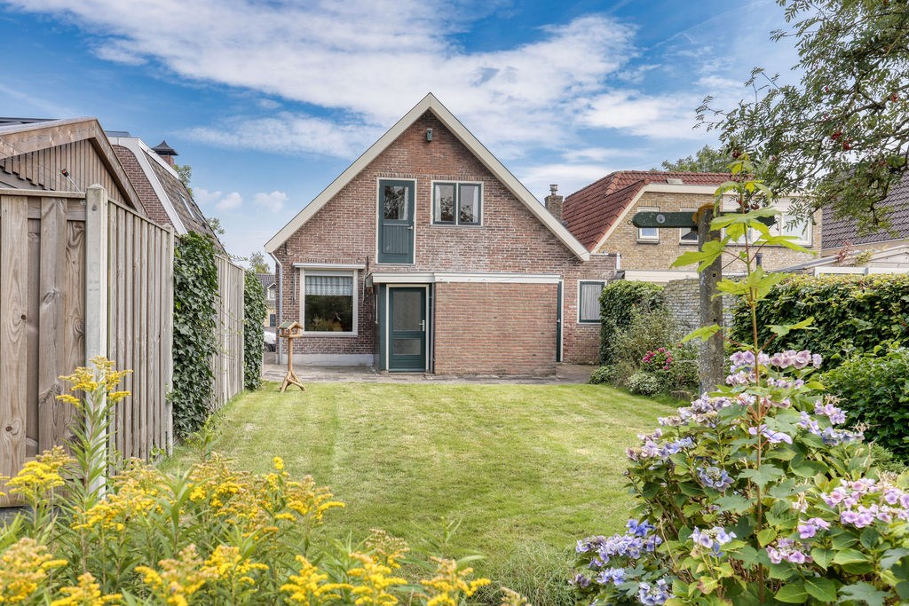 Sint Nicolaasga, Lemmerweg 30