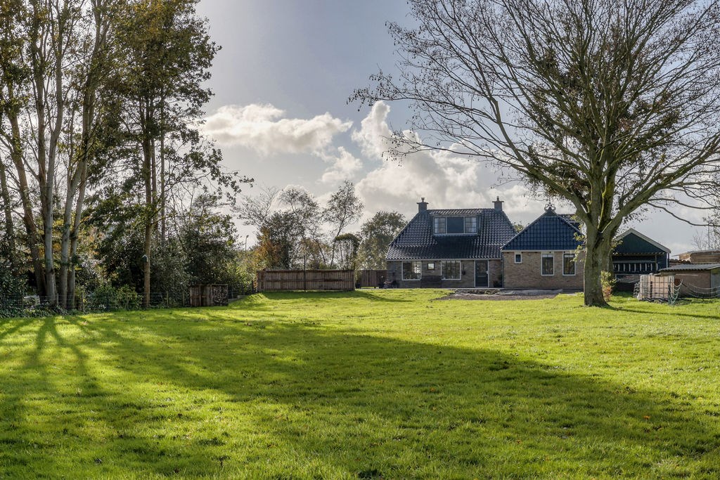 Hemelum, Nijbuorren 1