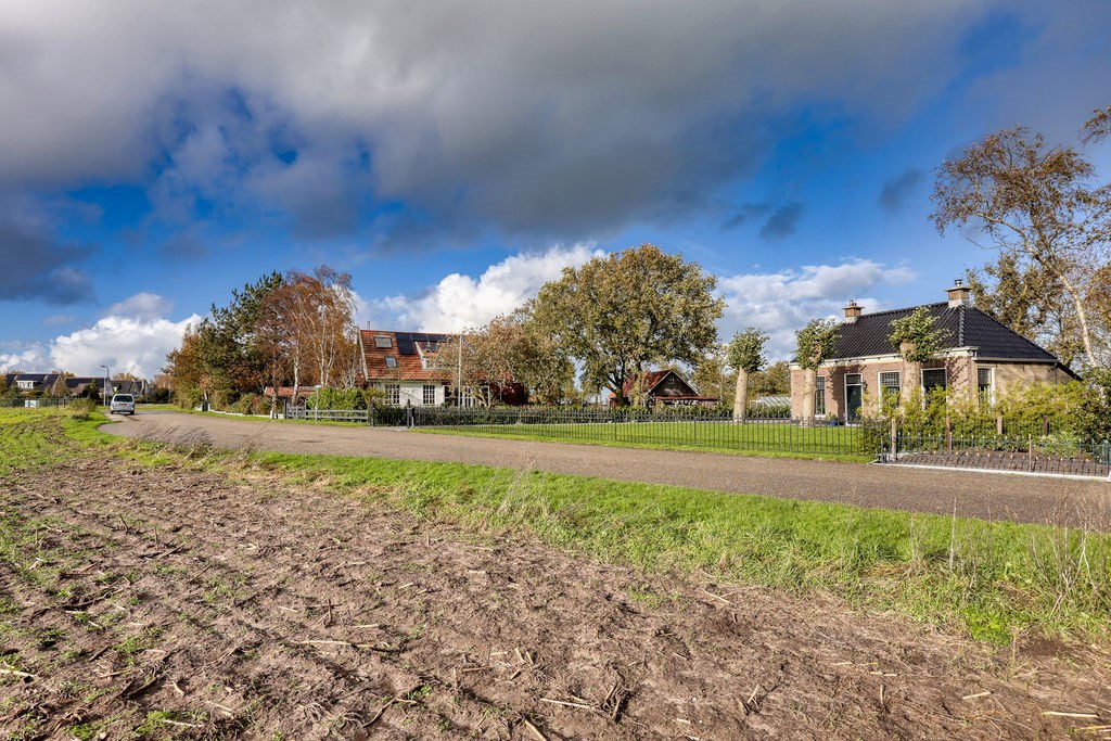 Hemelum, Nijbuorren 1