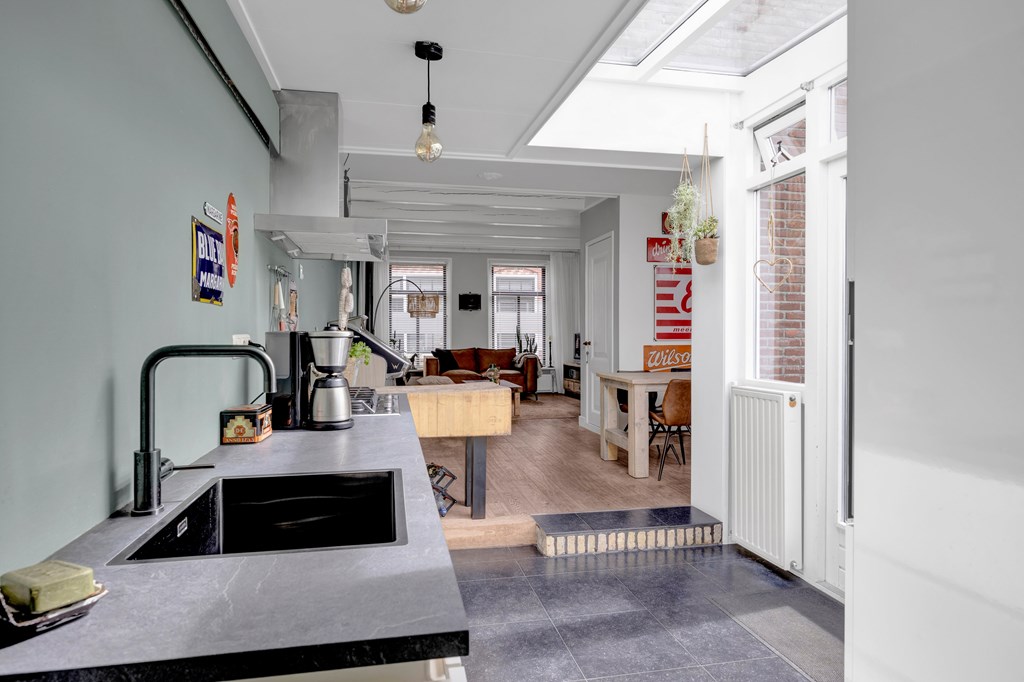 Woudsend, Midstrjitte 48