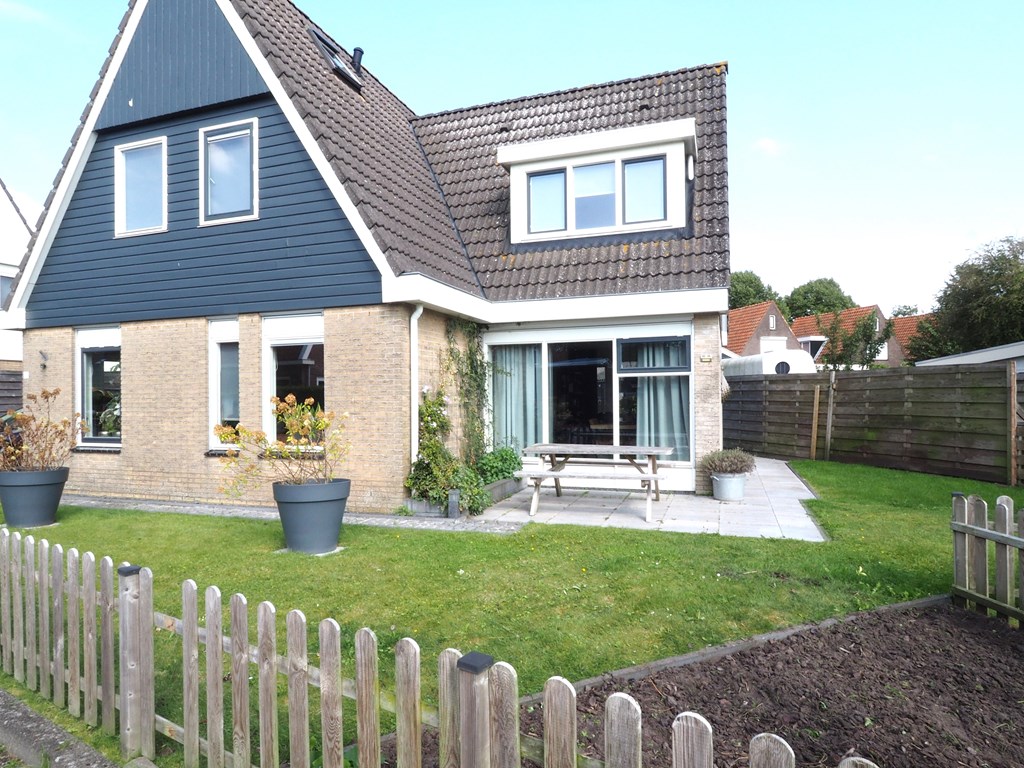 Langweer, H R Vierstrastrjitte 1