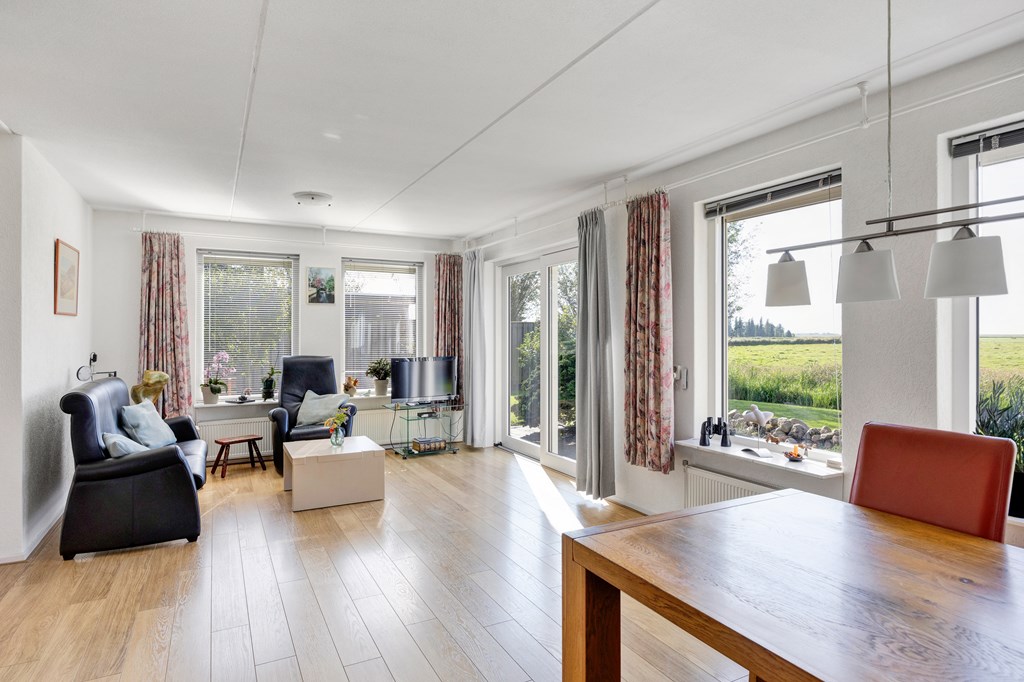 Molkwerum, Westerich 7