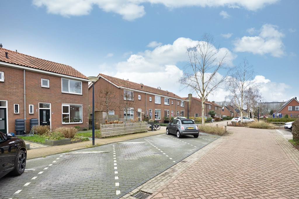 Sloten, Burg G H Mulierstraat 18