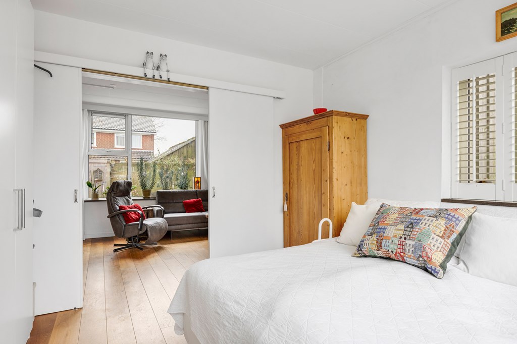 Sloten, Burg G H Mulierstraat 18