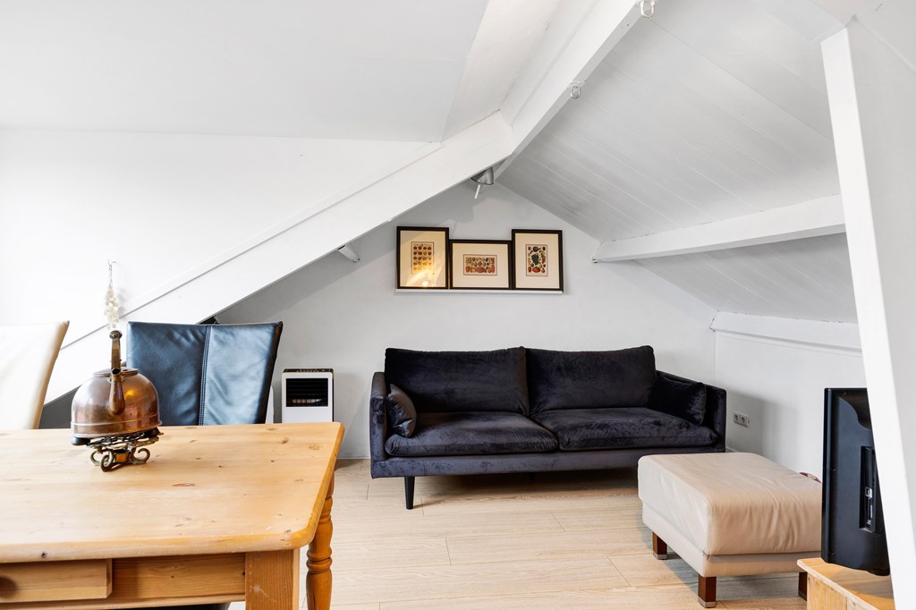 Sloten, Burg G H Mulierstraat 18