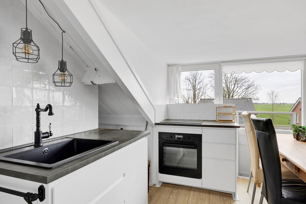 Sloten, Burg G H Mulierstraat 18