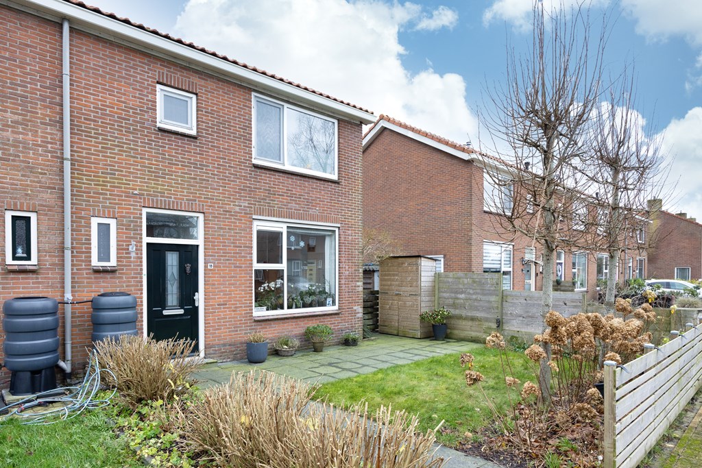 Sloten, Burg G H Mulierstraat 18