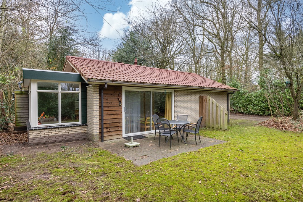 Oudemirdum, Fonteinwei 12-15