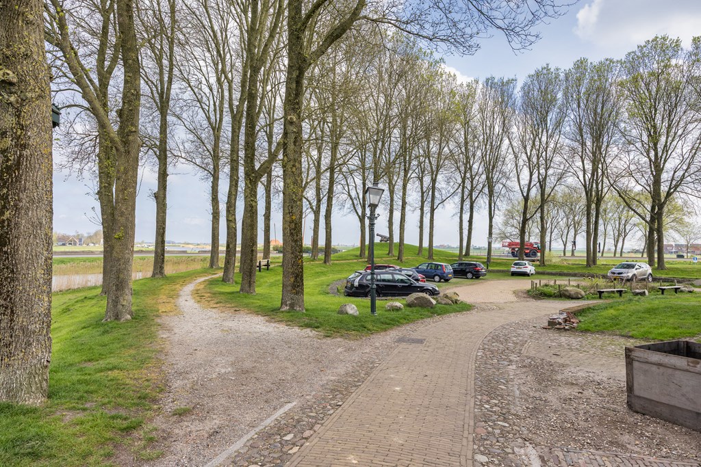 Sloten, Slotmakerssteeg 147