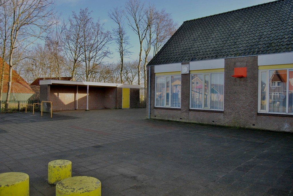 Elahuizen, Buorren 8