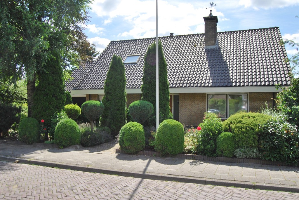 Sint Nicolaasga, De Bast 44