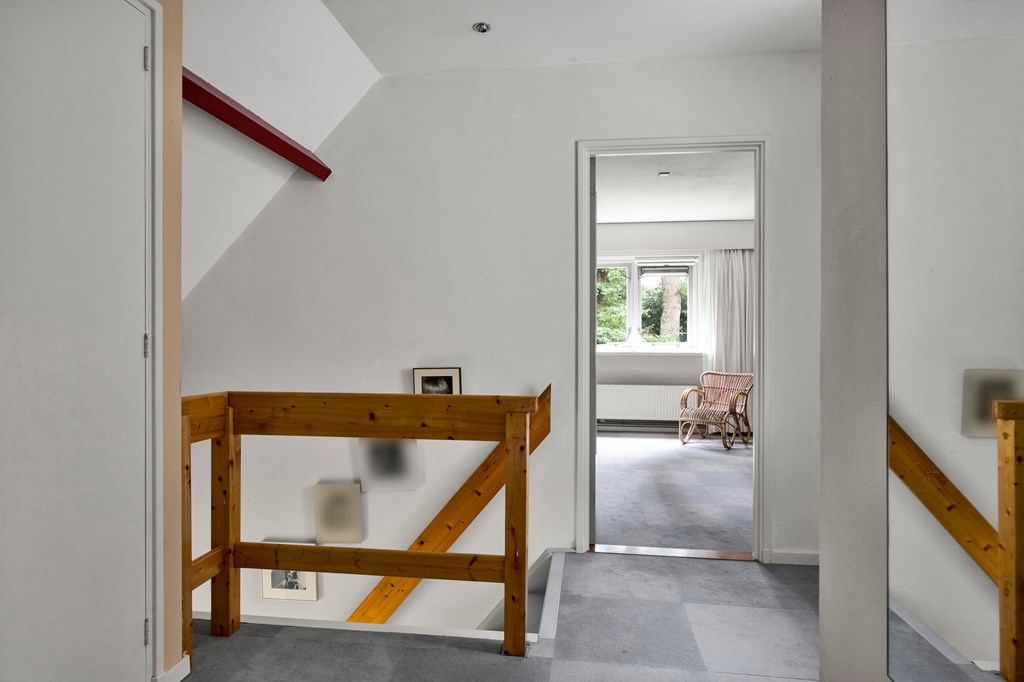 Rijs, Enkhuizerlaan 6-A