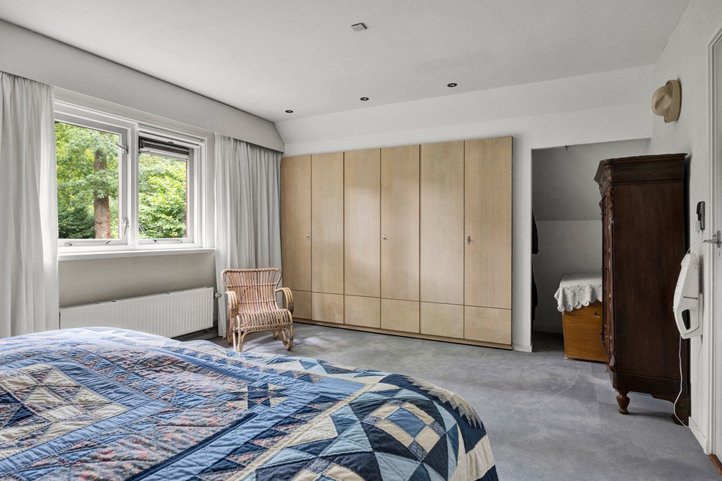 Rijs, Enkhuizerlaan 6-A