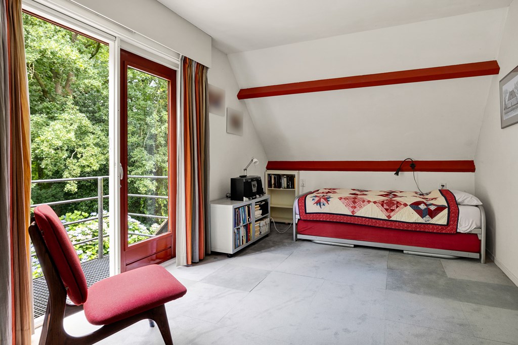 Rijs, Enkhuizerlaan 6-A