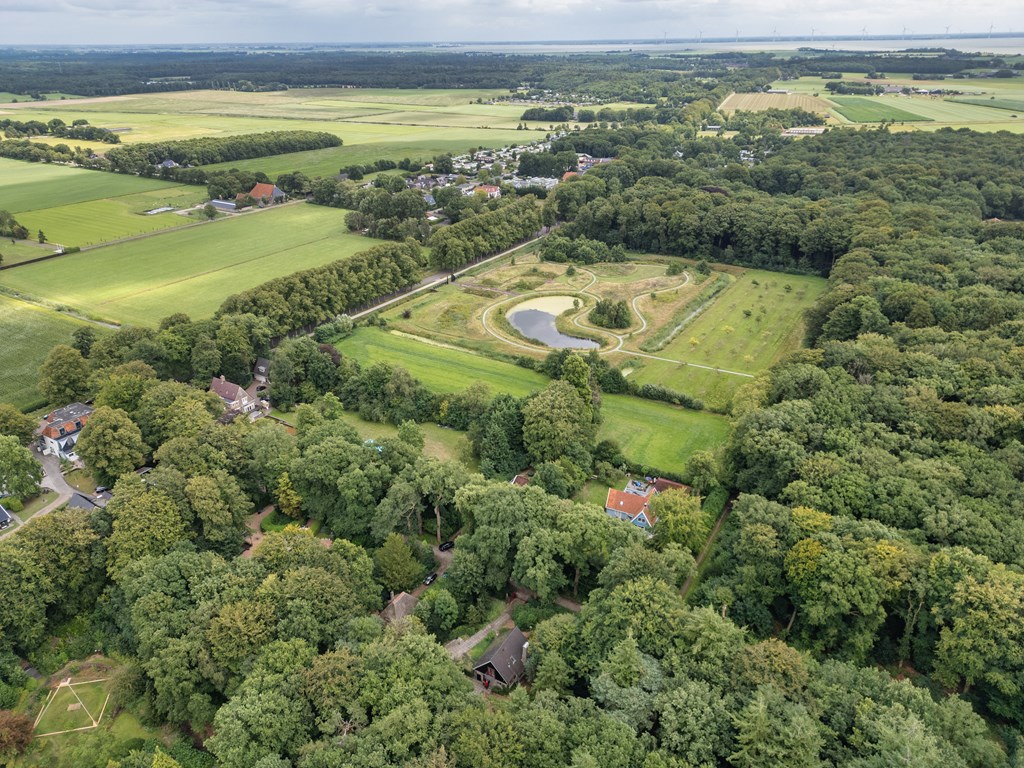 Rijs, Enkhuizerlaan 6-A