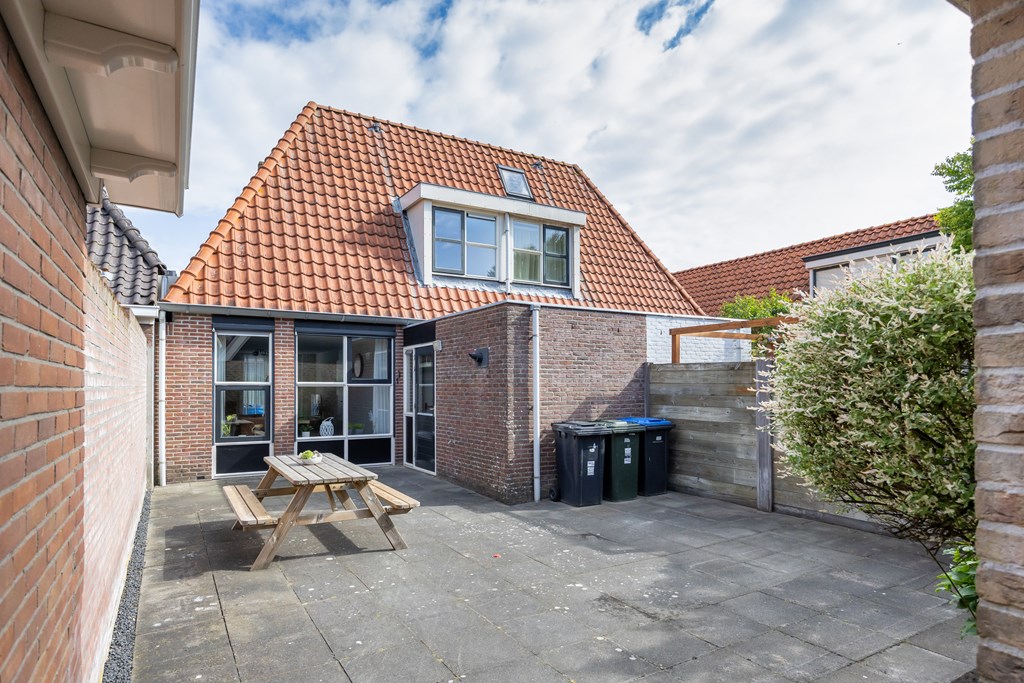 Woudsend, De Kamp 6