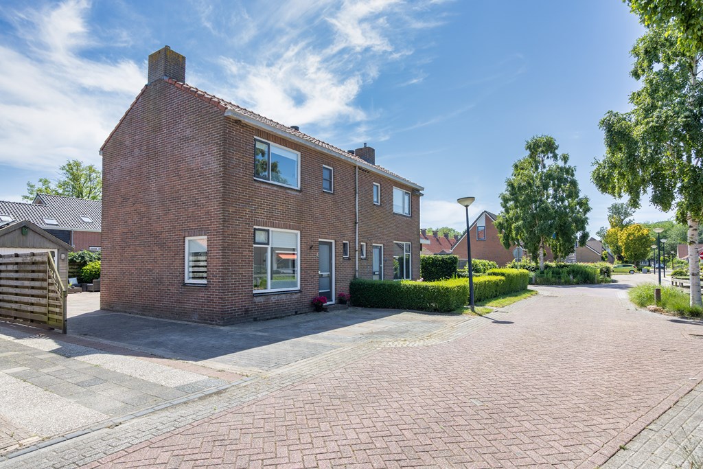 Sloten, Burg G H Mulierstraat 4