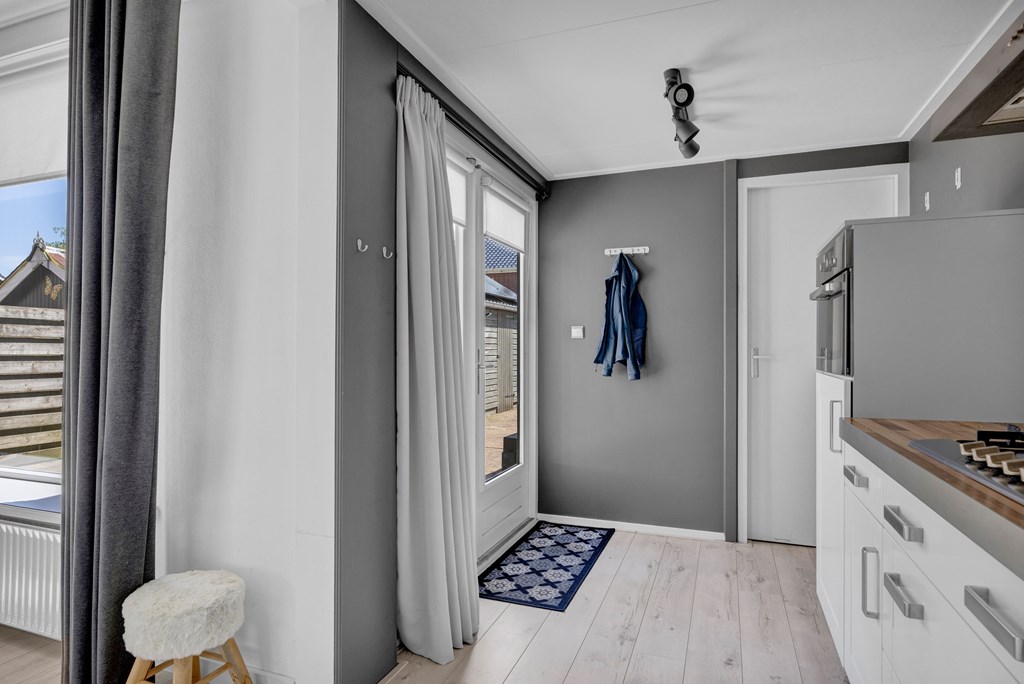 Sloten, Burg G H Mulierstraat 4