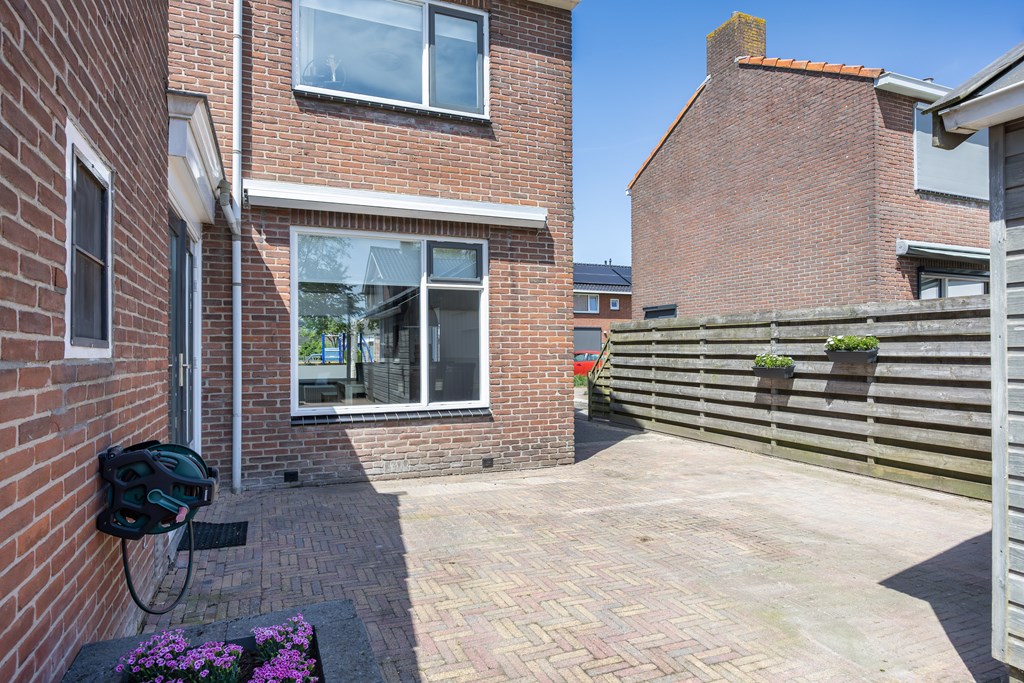 Sloten, Burg G H Mulierstraat 4