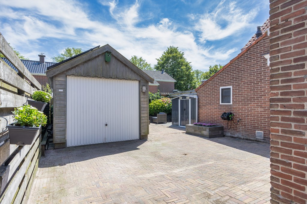 Sloten, Burg G H Mulierstraat 4